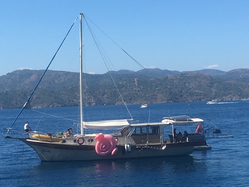 sailing yacht rental - best blue voyage - yacht Life